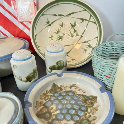 Louisville Stoneware Plates
