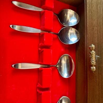 Lot 170 Lauffer Stainless Steel Flatware in wood chest