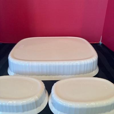 Lot 188 Corning ware baking casserole 4.5 liters , 2 Corning ware baking dish 475 ml f-15-b