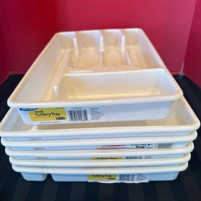 Lot 192 kitchen variety of organizers