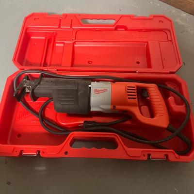 Milwaukee Sawzall (G-MG)