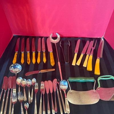 Lot 197 kitchen items