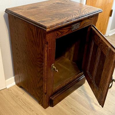 WHITE CLAD ~ Vtg . Oak Ice Box Converted Into Nightstand/End Table