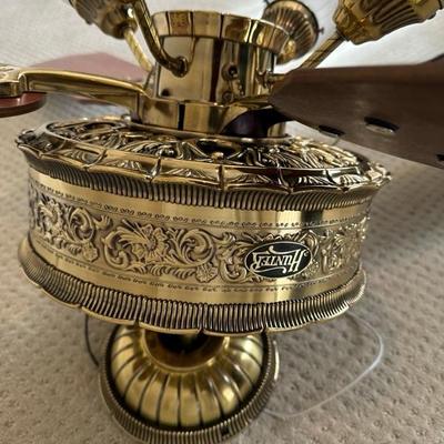 Lot 216 Hunter ceiling fan with light kit