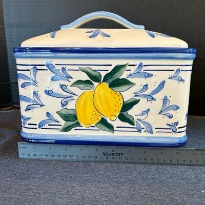 Lot 200 Canisters