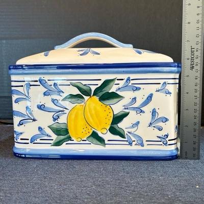 Lot 200 Canisters
