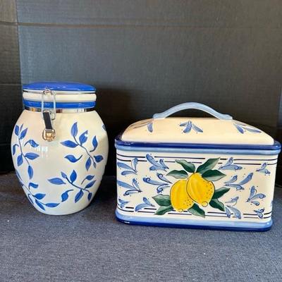 Lot 200 Canisters