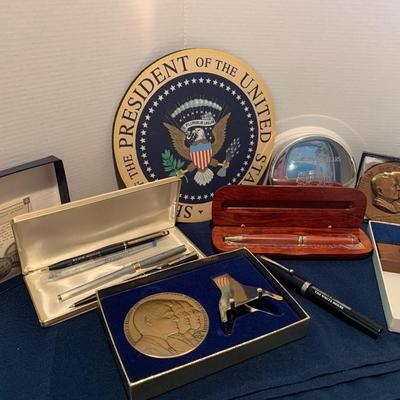 White House Collectibles Lot