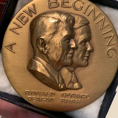White House Collectibles Lot
