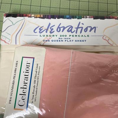 QUEEN Flat Sheet & 2 Standard Pillow Cases