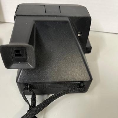 Polaroid 640 Camera with Polaroid Film