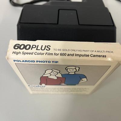 Polaroid 640 Camera with Polaroid Film