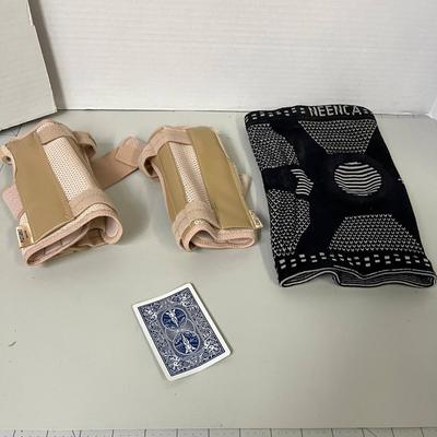 Wrist (2) and Knee Brace