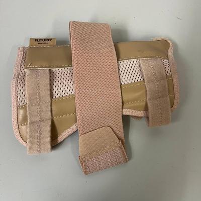 Wrist (2) and Knee Brace