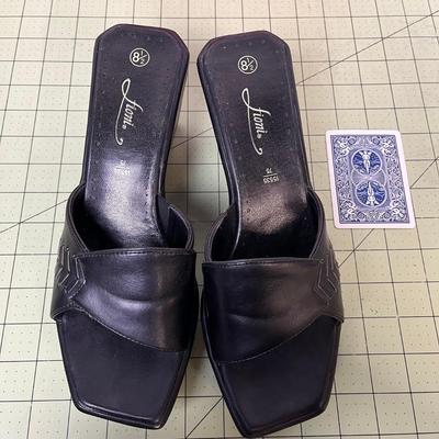 Fioni Black Wedge Sandal - Womens Size 8.5