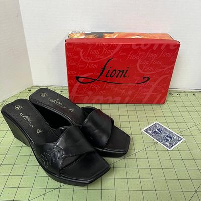 Fioni Black Wedge Sandal - Womens Size 8.5