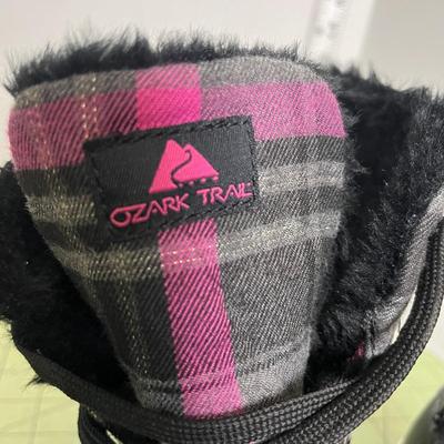 Ozark Trail Snow Boots - Womens Size 9
