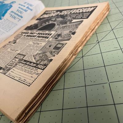 Vintage Amazing Stories - December 1949 Edition