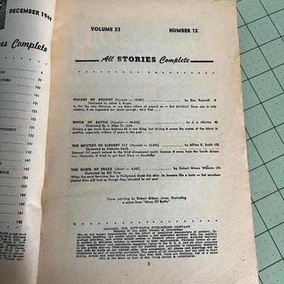 Vintage Amazing Stories - December 1949 Edition