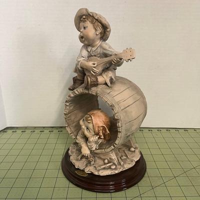 Limited Edition Florence Giuseppe Armani Figurine - 1973 Italy