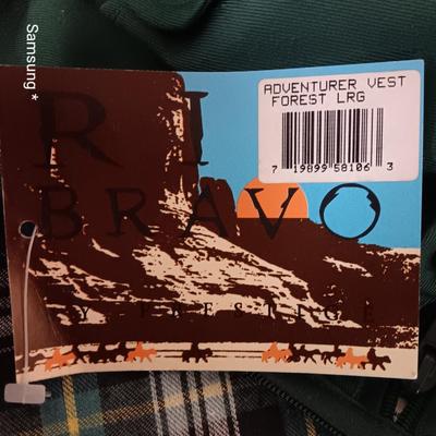 (NEW) Rio Brava Fishing Vest (Large)