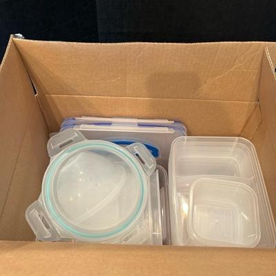 Lot 253 food storage containers