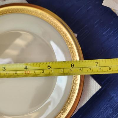 37 piece set Lenox Aristocrat China Lot includes box of Four 5 piece place setting