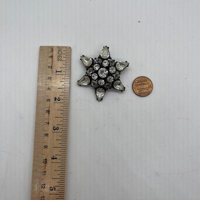 Vintage Antique 6 point Star shaped Rhinestone Pin Brooch