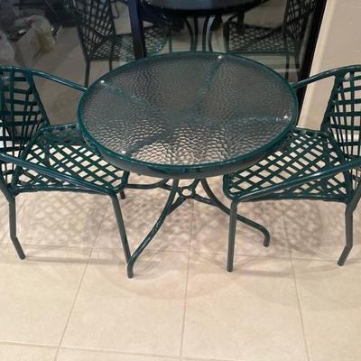 Lot 260 Bistro set