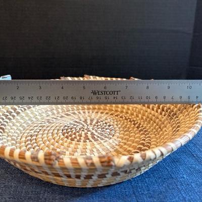 Lot 263 Sweetgrass baskets home decor