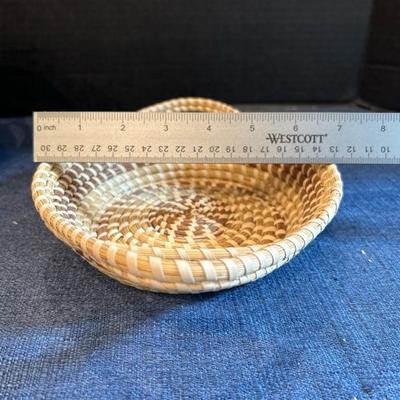 Lot 265 Sweetgrass baskets home decor