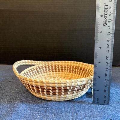 Lot 265 Sweetgrass baskets home decor