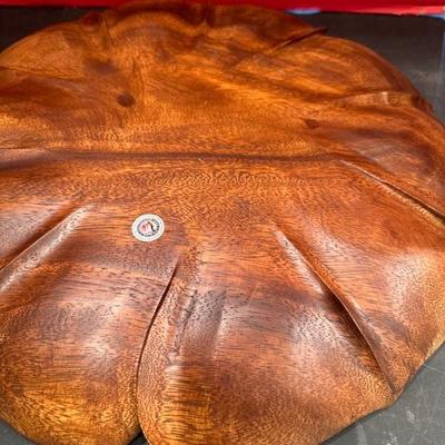 Lot 303 monkey pod salad bowl and tray