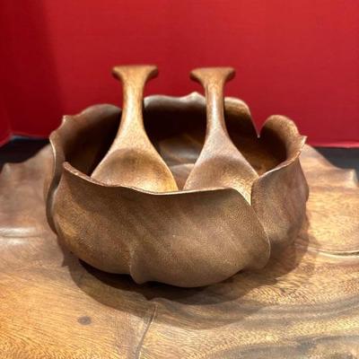 Lot 303 monkey pod salad bowl and tray