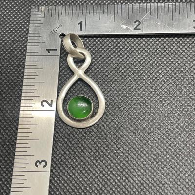 Vintage 925 silver harmony pendant w/ Green topaz?