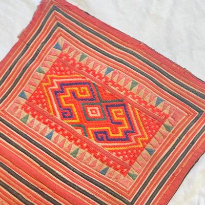 Traditional Thai Baby Carrying Embroidered Cotton Cloths (PB-RG)