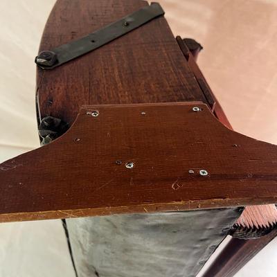 Wooden Cranberry Scoop (LR-MG)