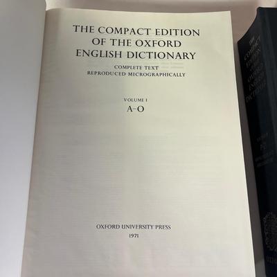 The Compact Ed. of the Oxford English Dictionary w/ Reading Glass (LR-MG)