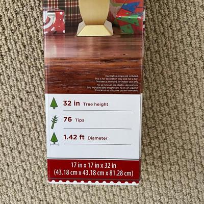 Christmas Decor: Fiber Optic Tree, Ornaments, & More (FL-MK)