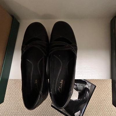 Ladies Dansko, Clarkâ€™s, Easy Spirit and More Size 7-7.5 (BR-BB)