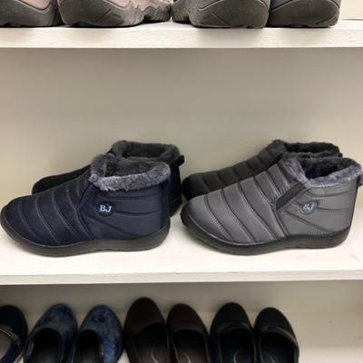Ladies Dansko, Clarkâ€™s, Easy Spirit and More Size 7-7.5 (BR-BB)