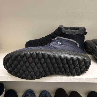 Ladies Dansko, Clarkâ€™s, Easy Spirit and More Size 7-7.5 (BR-BB)