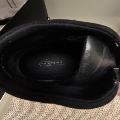 Ladies Dansko, Clarkâ€™s, Easy Spirit and More Size 7-7.5 (BR-BB)