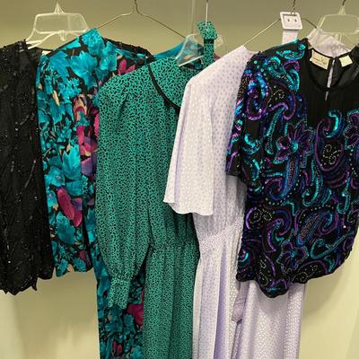 Vintage Dresses & More (BR-MK)