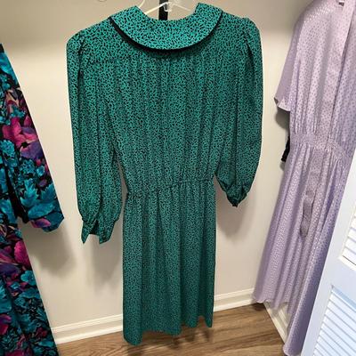 Vintage Dresses & More (BR-MK)