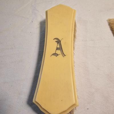 Vintage Brushes & More Unique Items (BS-JS)