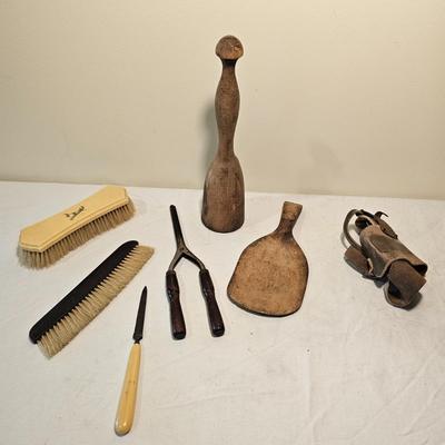 Vintage Brushes & More Unique Items (BS-JS)