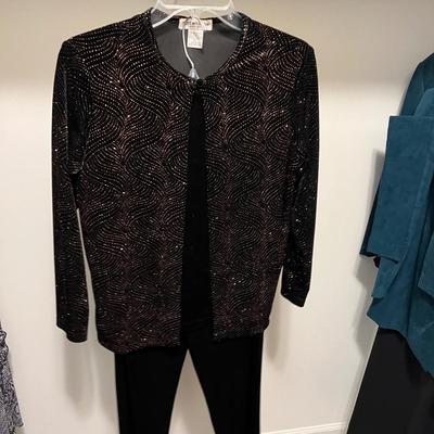 Ladies Formal Outfits and More (FR-MK)