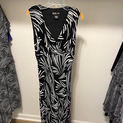 Ladies Formal Outfits and More (FR-MK)