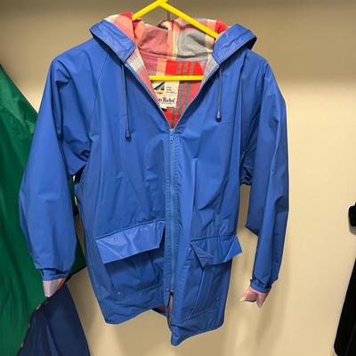 Ladies Coats and Jackets (FR-MK)